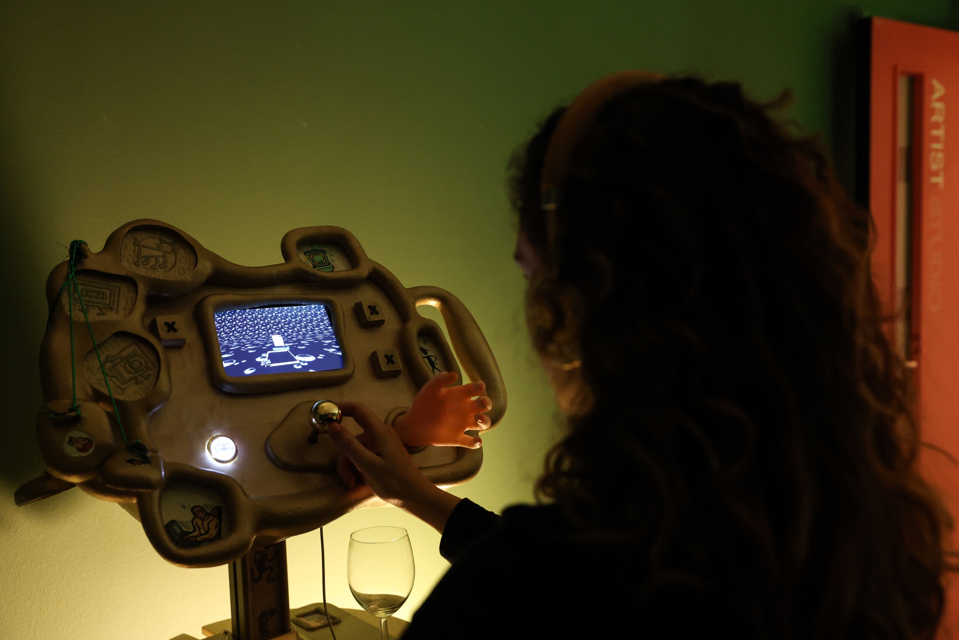 Audience interaction with Tablet installation